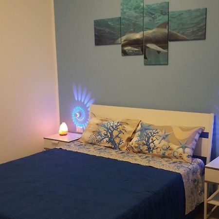 Angela'S House Bed & Breakfast Taranto Bagian luar foto