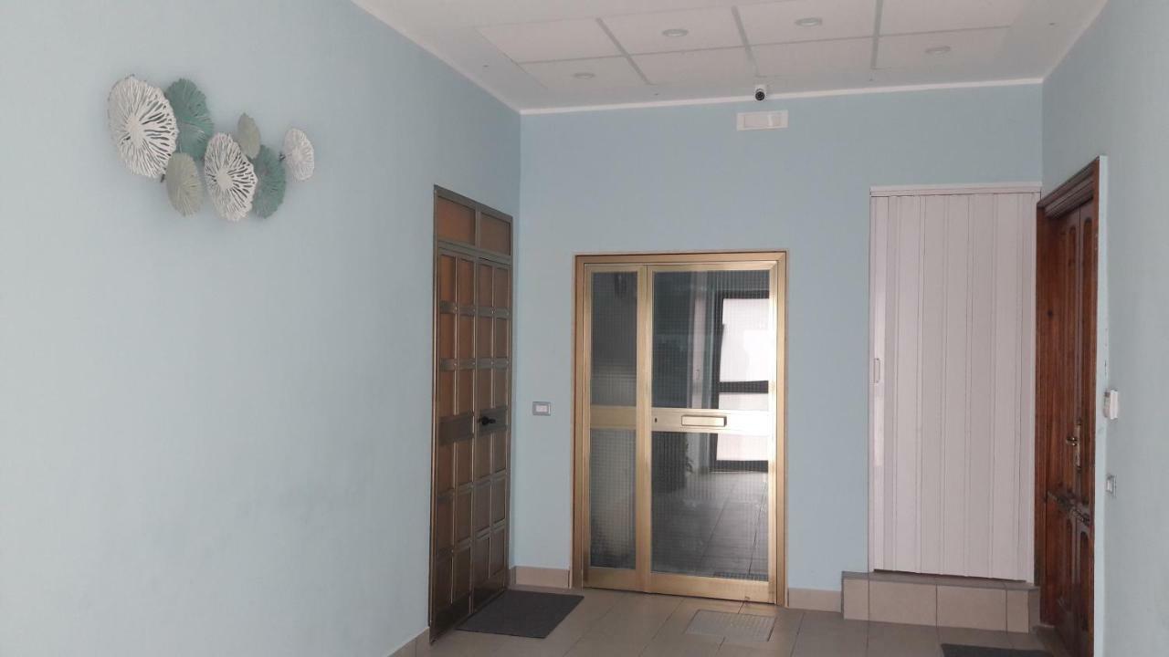Angela'S House Bed & Breakfast Taranto Bagian luar foto