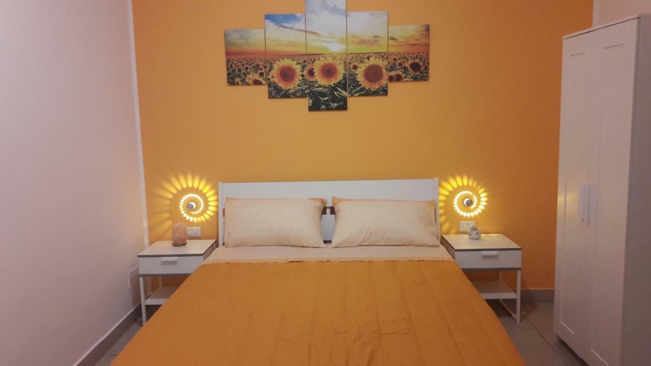 Angela'S House Bed & Breakfast Taranto Bagian luar foto